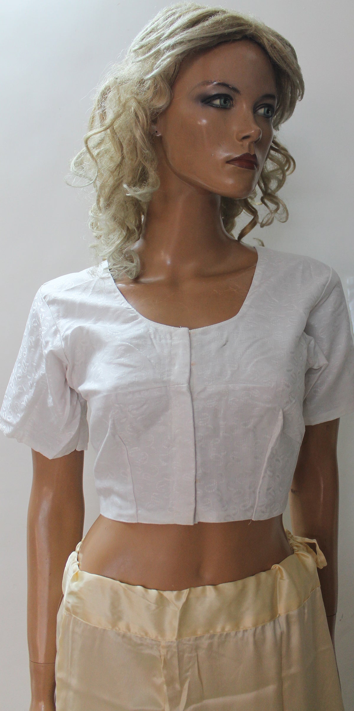 Designers saree with blouse size 40ハロウィーン